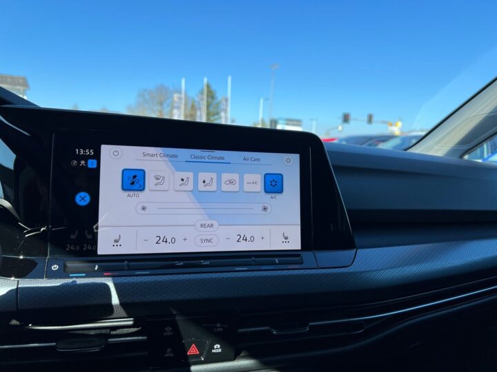 Abbildung Fahrzeugdetailansicht Volkswagen Golf - Nr. 24