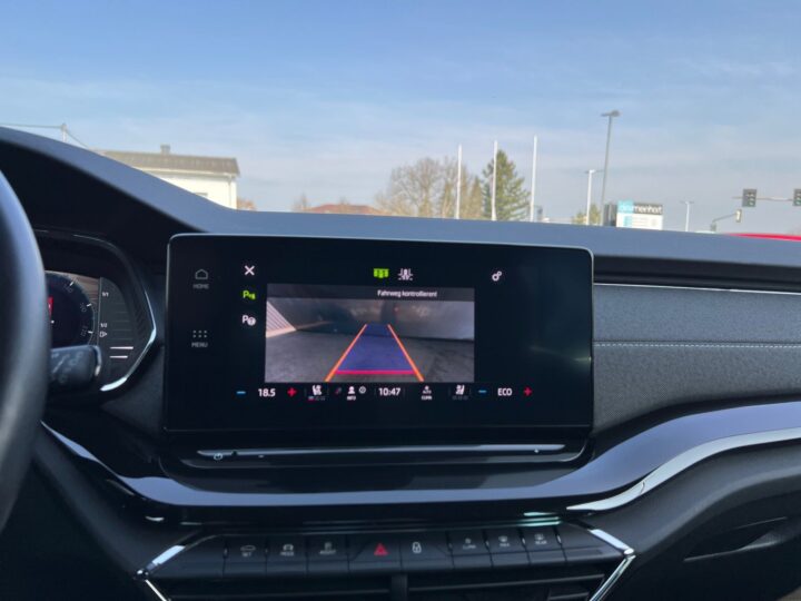 Abbildung Fahrzeugdetailansicht Skoda Octavia - Nr. 29