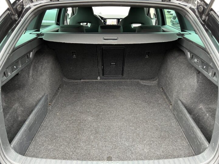 Abbildung Fahrzeugdetailansicht Skoda Octavia - Nr. 14