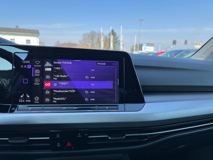 Abbildung Fahrzeugdetailansicht Volkswagen Golf Variant - Nr. 19