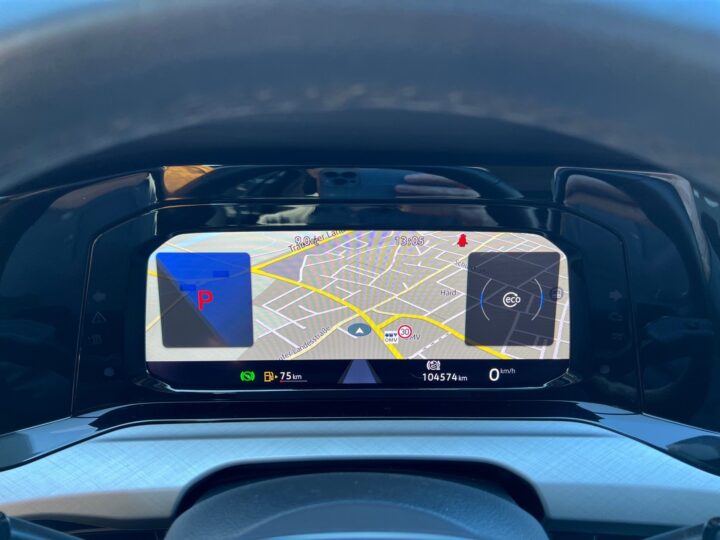 Abbildung Fahrzeugdetailansicht Volkswagen Golf Variant - Nr. 15