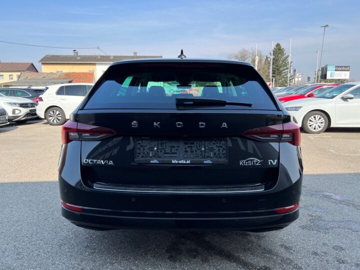 Abbildung Fahrzeugdetailansicht Skoda Octavia - Nr. 3