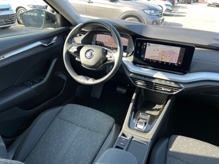 Abbildung Fahrzeugdetailansicht Skoda Octavia - Nr. 11