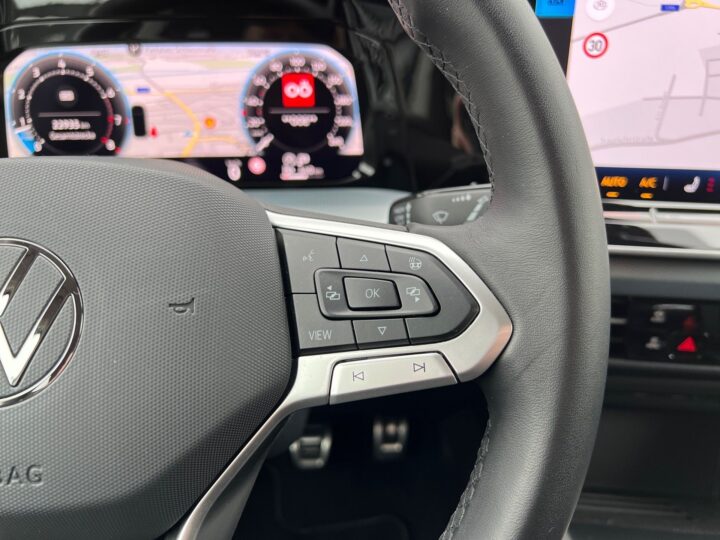 Abbildung Fahrzeugdetailansicht Volkswagen Golf - Nr. 39