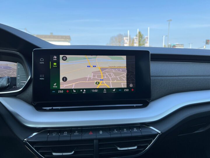 Abbildung Fahrzeugdetailansicht Skoda Octavia - Nr. 24