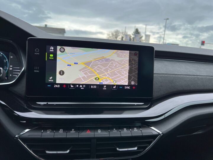 Abbildung Fahrzeugdetailansicht Skoda Octavia - Nr. 25