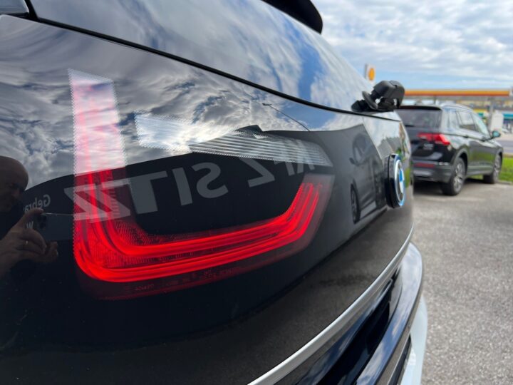 Abbildung Fahrzeugdetailansicht BMW i3 - Nr. 34