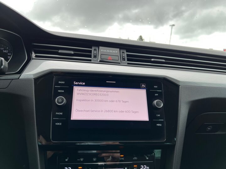 Abbildung Fahrzeugdetailansicht Volkswagen Passat Variant - Nr. 26