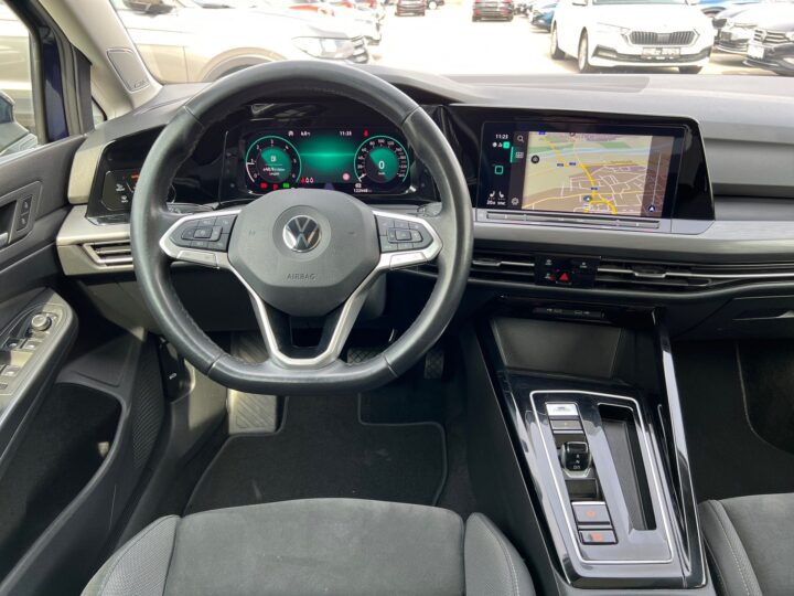 Abbildung Fahrzeugdetailansicht Volkswagen Golf Variant - Nr. 10