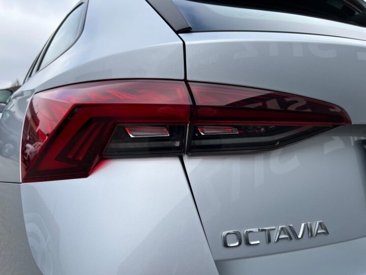 Abbildung Fahrzeugdetailansicht Skoda Octavia - Nr. 39