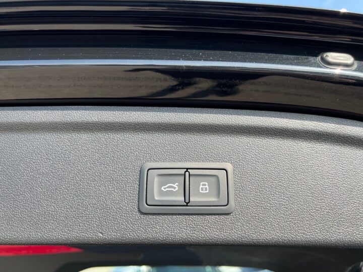 Abbildung Fahrzeugdetailansicht Audi A3 - Nr. 36