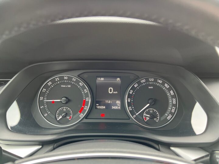 Abbildung Fahrzeugdetailansicht Skoda Octavia - Nr. 16