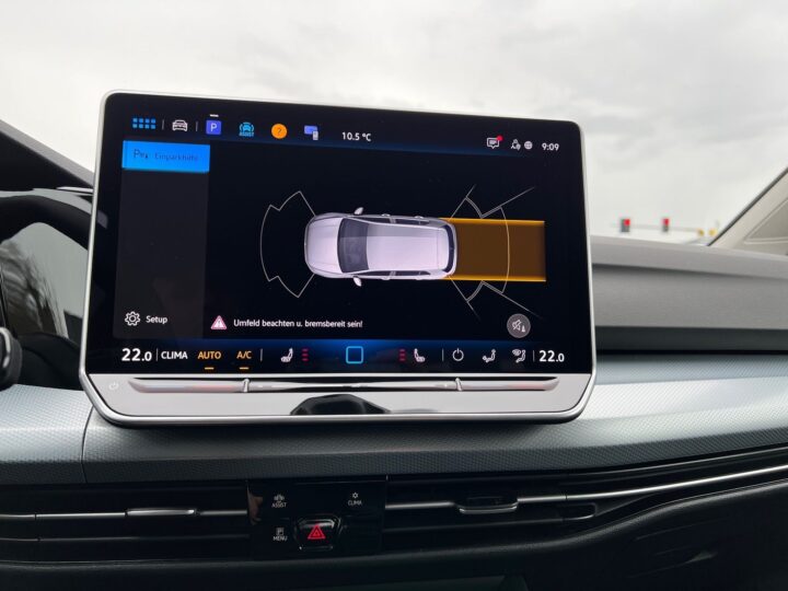 Abbildung Fahrzeugdetailansicht Volkswagen Golf - Nr. 28