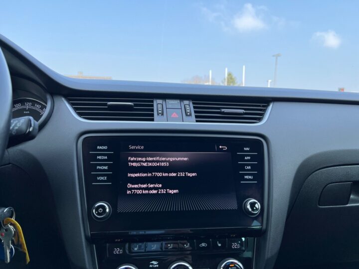 Abbildung Fahrzeugdetailansicht Skoda Octavia - Nr. 25