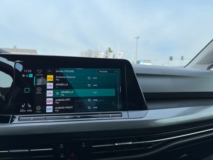 Abbildung Fahrzeugdetailansicht Volkswagen Golf Variant - Nr. 19