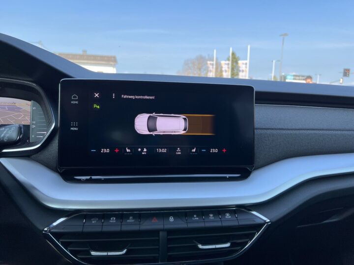 Abbildung Fahrzeugdetailansicht Skoda Octavia - Nr. 26