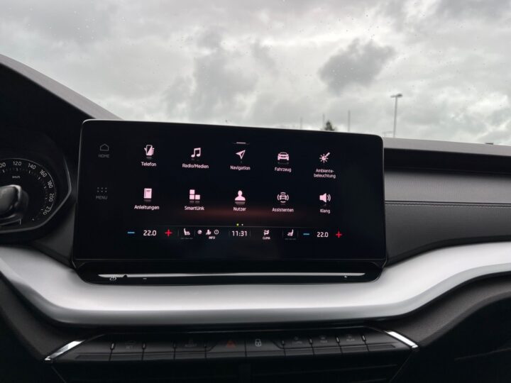 Abbildung Fahrzeugdetailansicht Skoda Octavia - Nr. 18