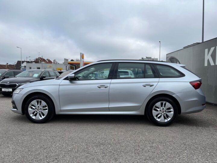 Abbildung Fahrzeugdetailansicht Skoda Octavia - Nr. 5