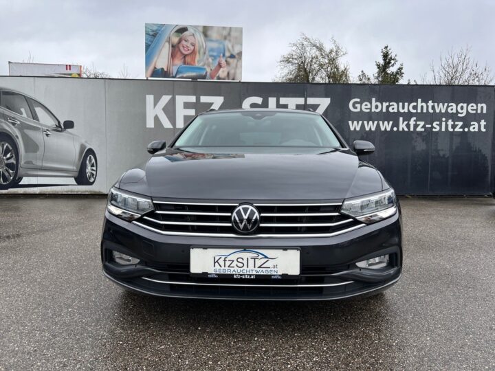 Abbildung Fahrzeugdetailansicht Volkswagen Passat Variant - Nr. 7