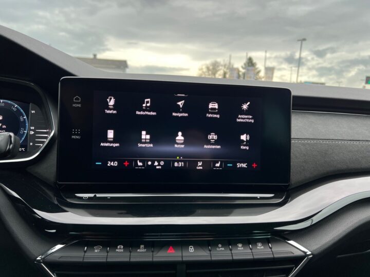 Abbildung Fahrzeugdetailansicht Skoda Octavia - Nr. 18