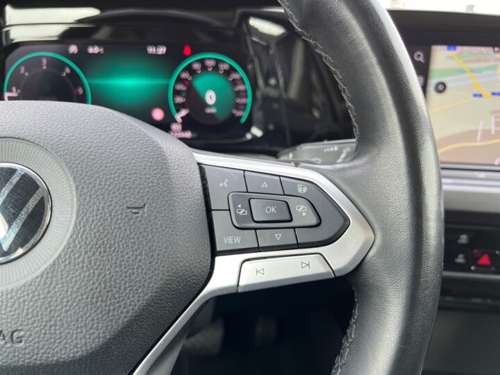 Abbildung Fahrzeugdetailansicht Volkswagen Golf Variant - Nr. 39