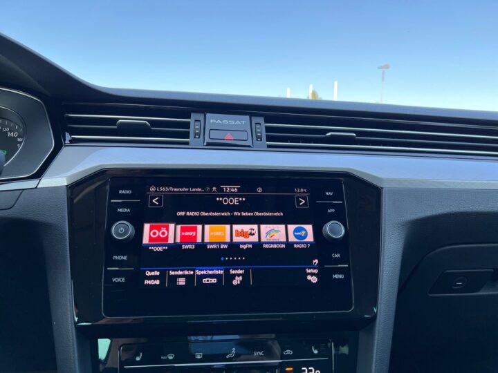 Abbildung Fahrzeugdetailansicht Volkswagen Passat Variant - Nr. 19