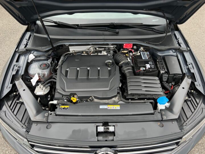 Abbildung Fahrzeugdetailansicht Volkswagen Passat Variant - Nr. 34