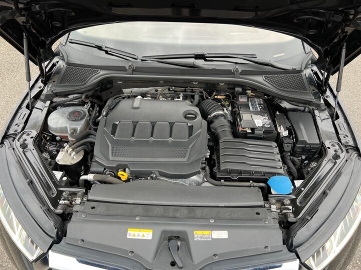 Abbildung Fahrzeugdetailansicht Skoda Octavia - Nr. 35