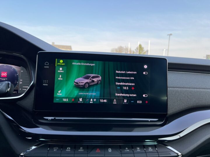 Abbildung Fahrzeugdetailansicht Skoda Octavia - Nr. 27