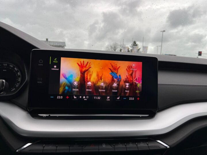 Abbildung Fahrzeugdetailansicht Skoda Octavia - Nr. 22