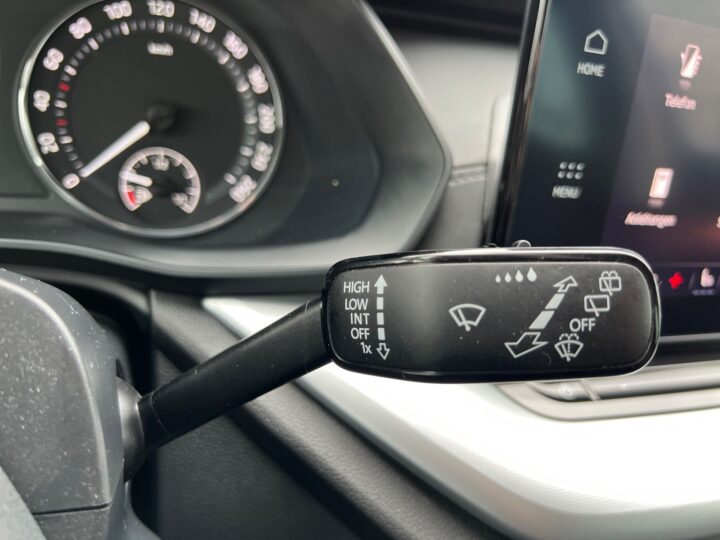 Abbildung Fahrzeugdetailansicht Skoda Octavia - Nr. 40