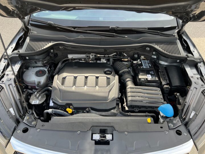 Abbildung Fahrzeugdetailansicht Skoda Karoq - Nr. 34