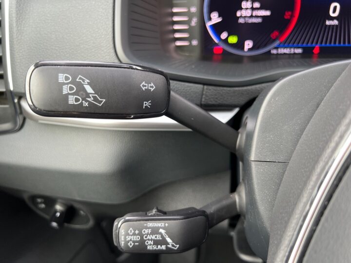 Abbildung Fahrzeugdetailansicht Skoda Karoq - Nr. 41