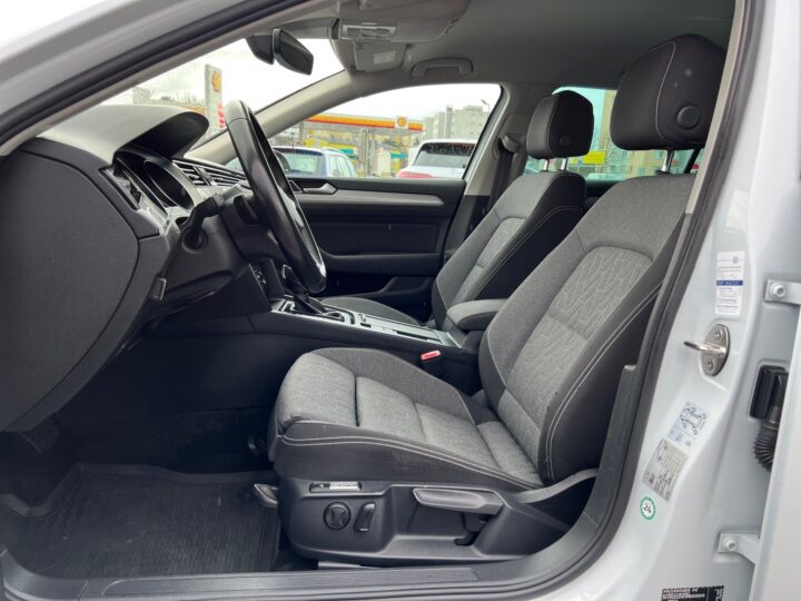 Abbildung Fahrzeugdetailansicht Volkswagen Passat Variant - Nr. 12