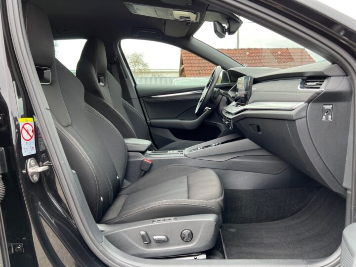 Abbildung Fahrzeugdetailansicht Skoda Octavia - Nr. 33