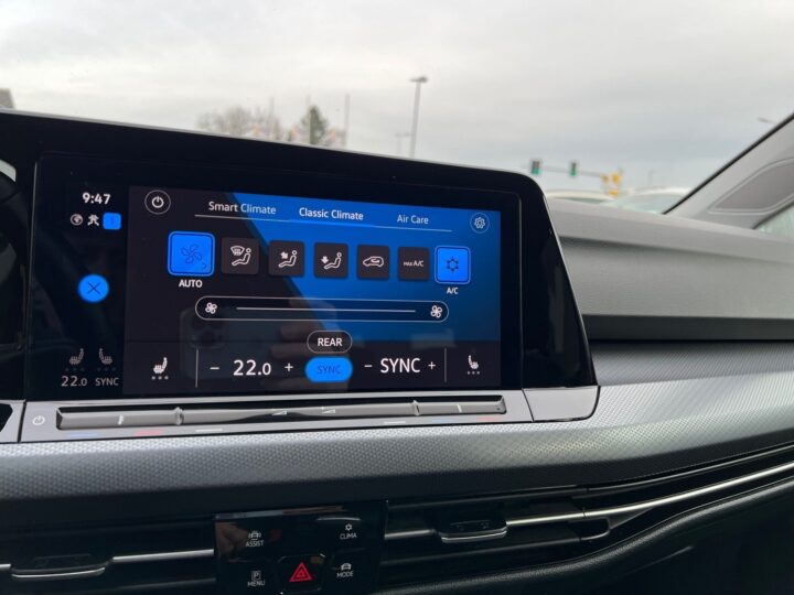 Abbildung Fahrzeugdetailansicht Volkswagen Golf - Nr. 22
