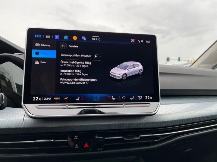 Abbildung Fahrzeugdetailansicht Volkswagen Golf - Nr. 27