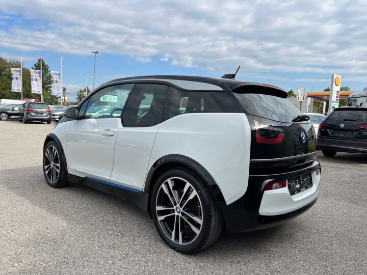 Abbildung Fahrzeugdetailansicht BMW i3 - Nr. 4