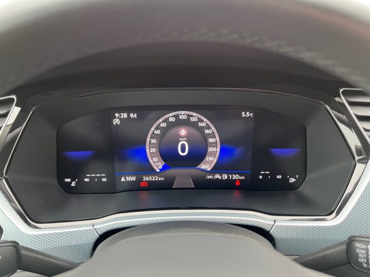 Abbildung Fahrzeugdetailansicht Volkswagen Touran - Nr. 16