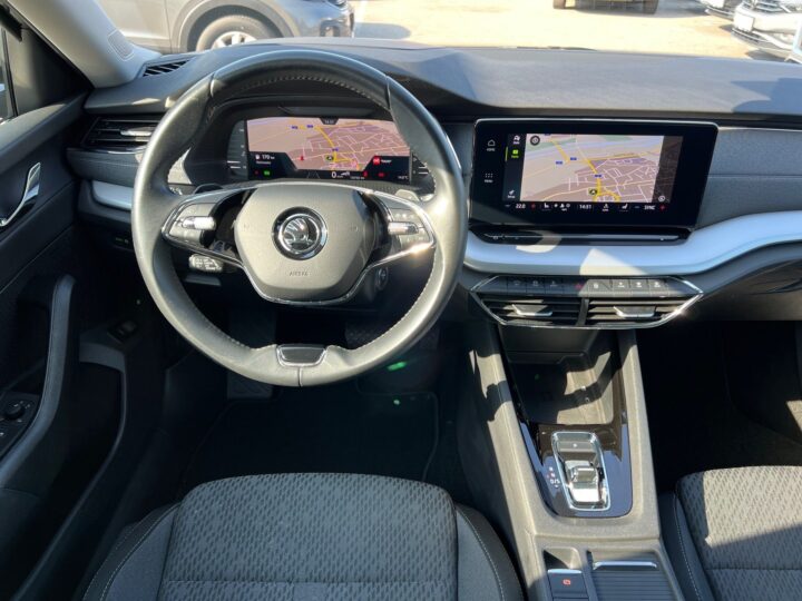 Abbildung Fahrzeugdetailansicht Skoda Octavia - Nr. 10