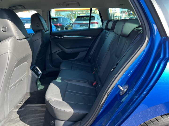 Abbildung Fahrzeugdetailansicht Skoda Octavia - Nr. 13