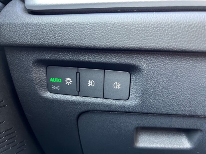 Abbildung Fahrzeugdetailansicht Skoda Octavia - Nr. 45