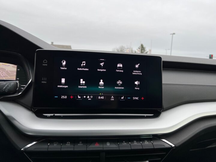 Abbildung Fahrzeugdetailansicht Skoda Octavia - Nr. 18