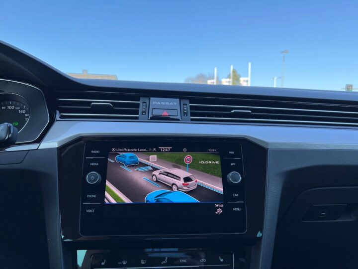 Abbildung Fahrzeugdetailansicht Volkswagen Passat Variant - Nr. 24