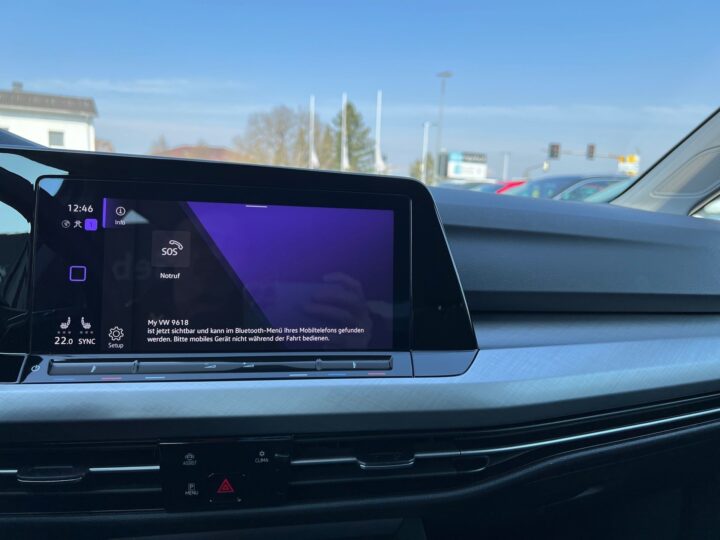 Abbildung Fahrzeugdetailansicht Volkswagen Golf Variant - Nr. 21