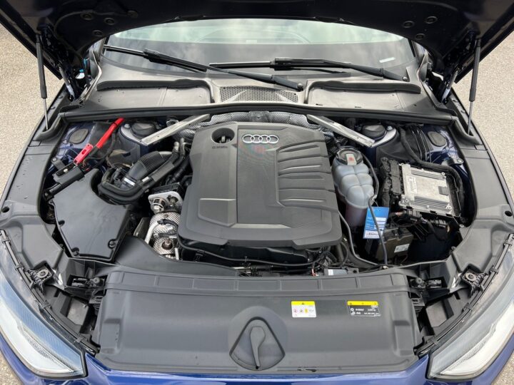 Abbildung Fahrzeugdetailansicht Audi A4 - Nr. 29