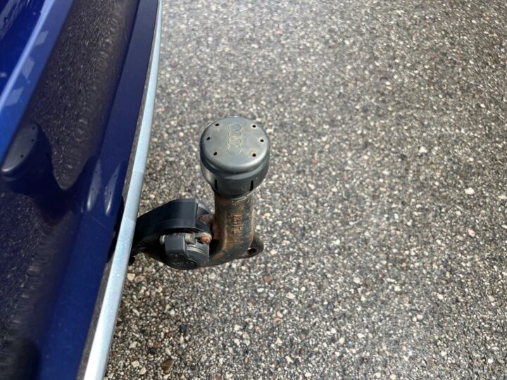 Abbildung Fahrzeugdetailansicht Audi A4 - Nr. 32