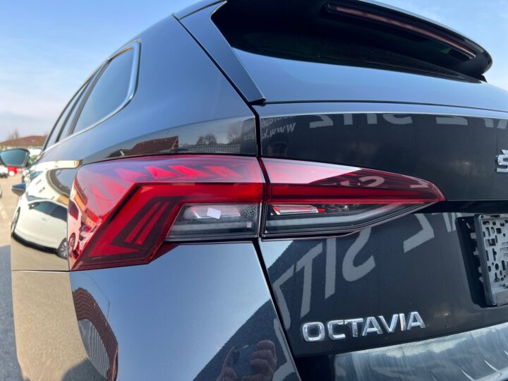 Abbildung Fahrzeugdetailansicht Skoda Octavia - Nr. 39