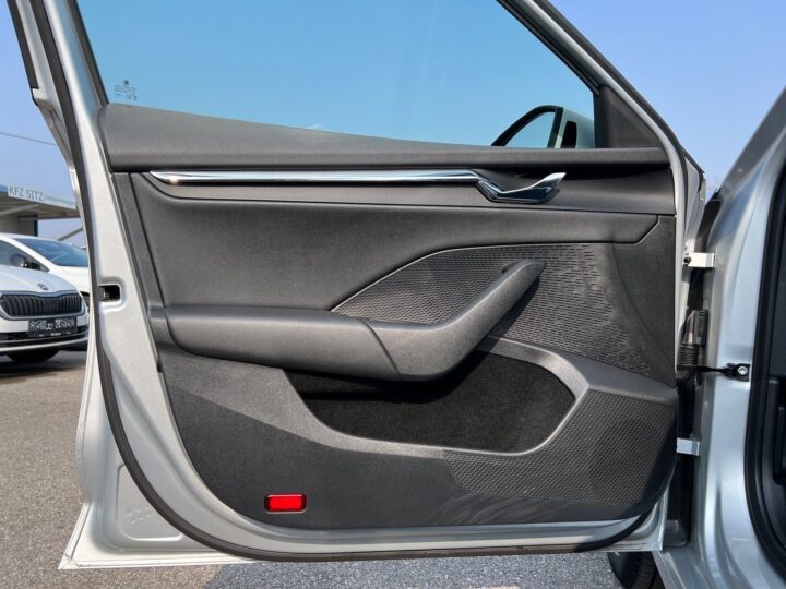 Abbildung Fahrzeugdetailansicht Skoda Octavia - Nr. 30