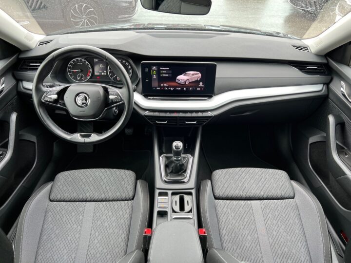 Abbildung Fahrzeugdetailansicht Skoda Octavia - Nr. 9